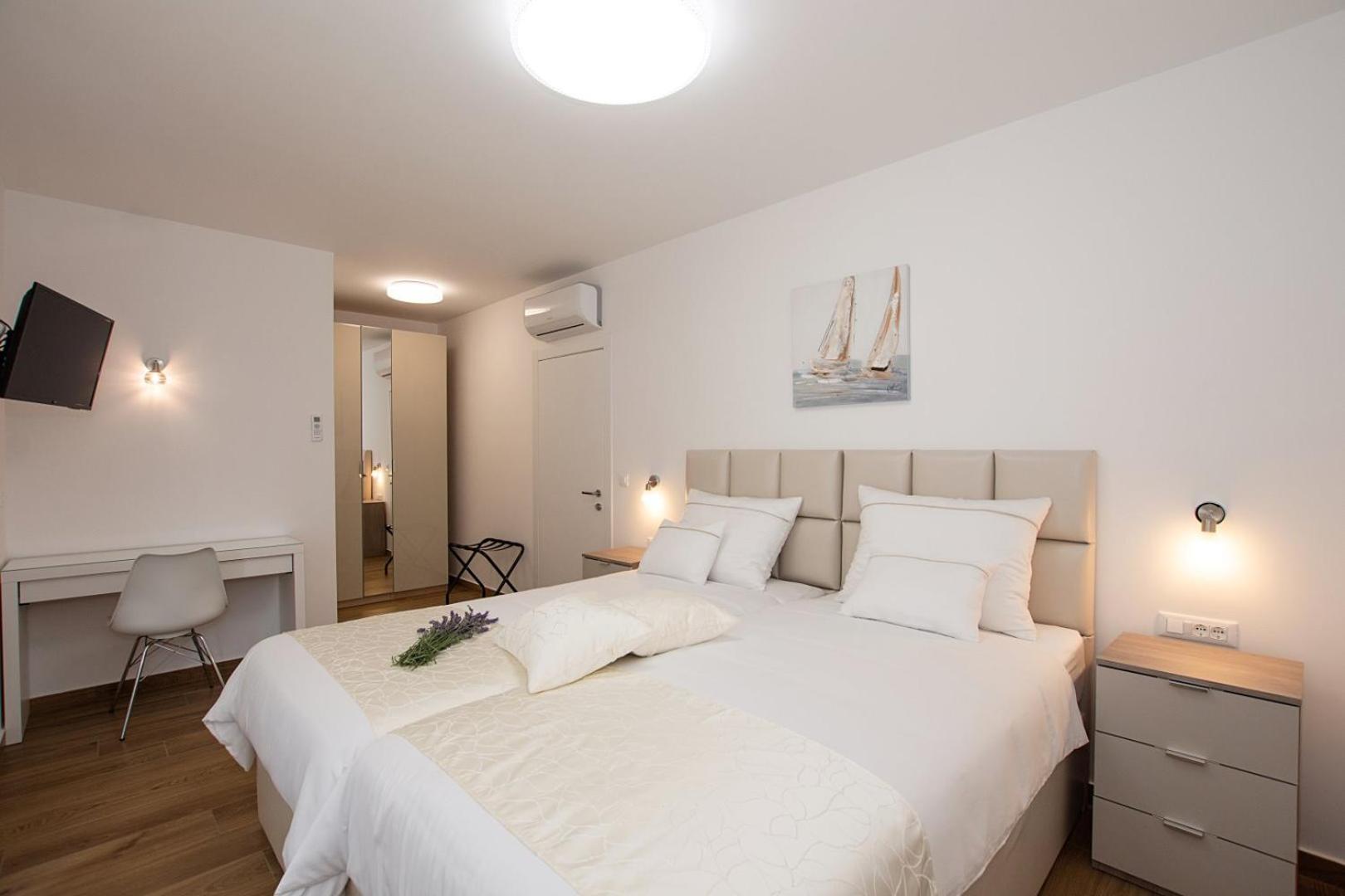 Villa Stella - Crowonder Luxury Rent Turanj Exterior photo