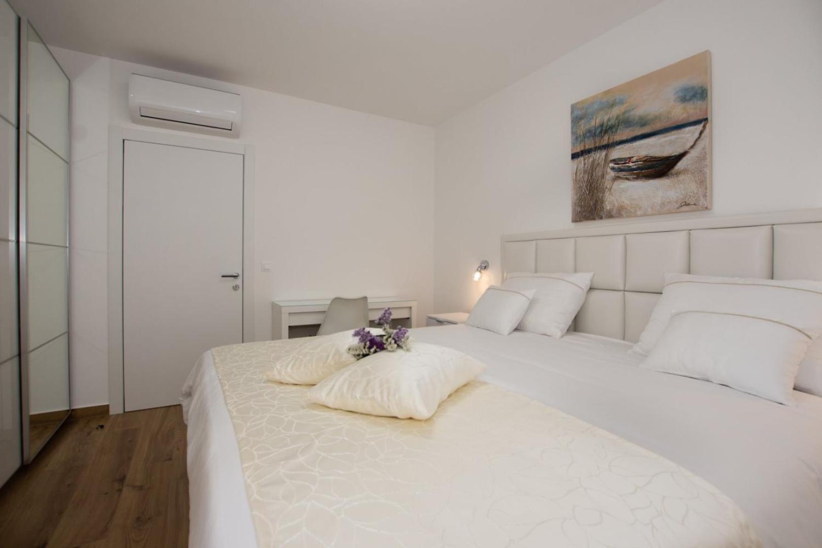 Villa Stella - Crowonder Luxury Rent Turanj Exterior photo